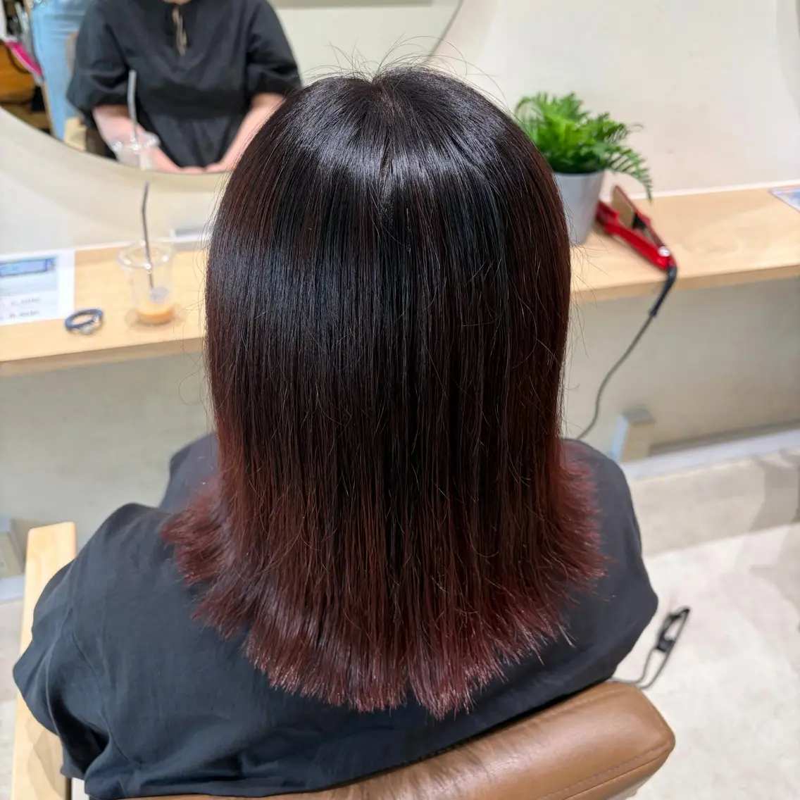 ミディアム カット ヘアカラー トリートメント 千聖/ 暖色ハイトーン⛓🩶のヘアスタイル
