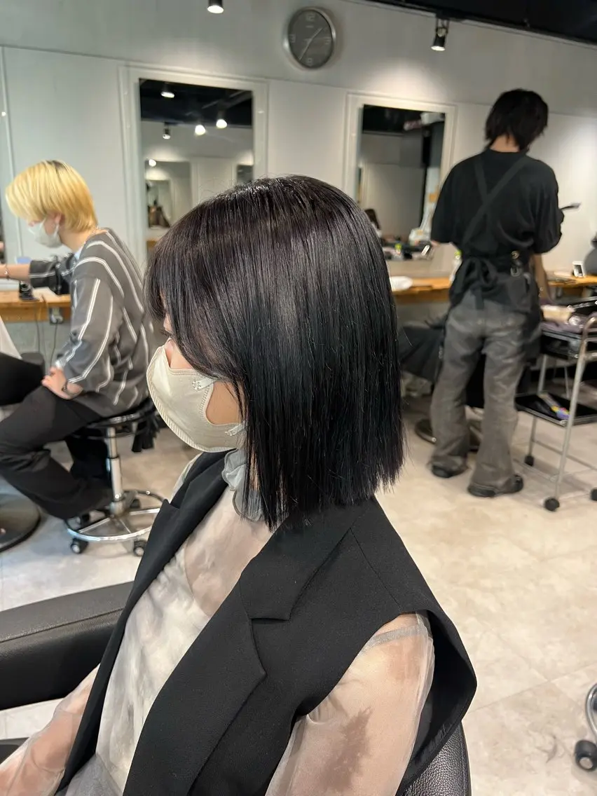 ショート カラー ヘアカラー NANAMI🩵 大人可愛い韓国ヘアのヘアスタイル