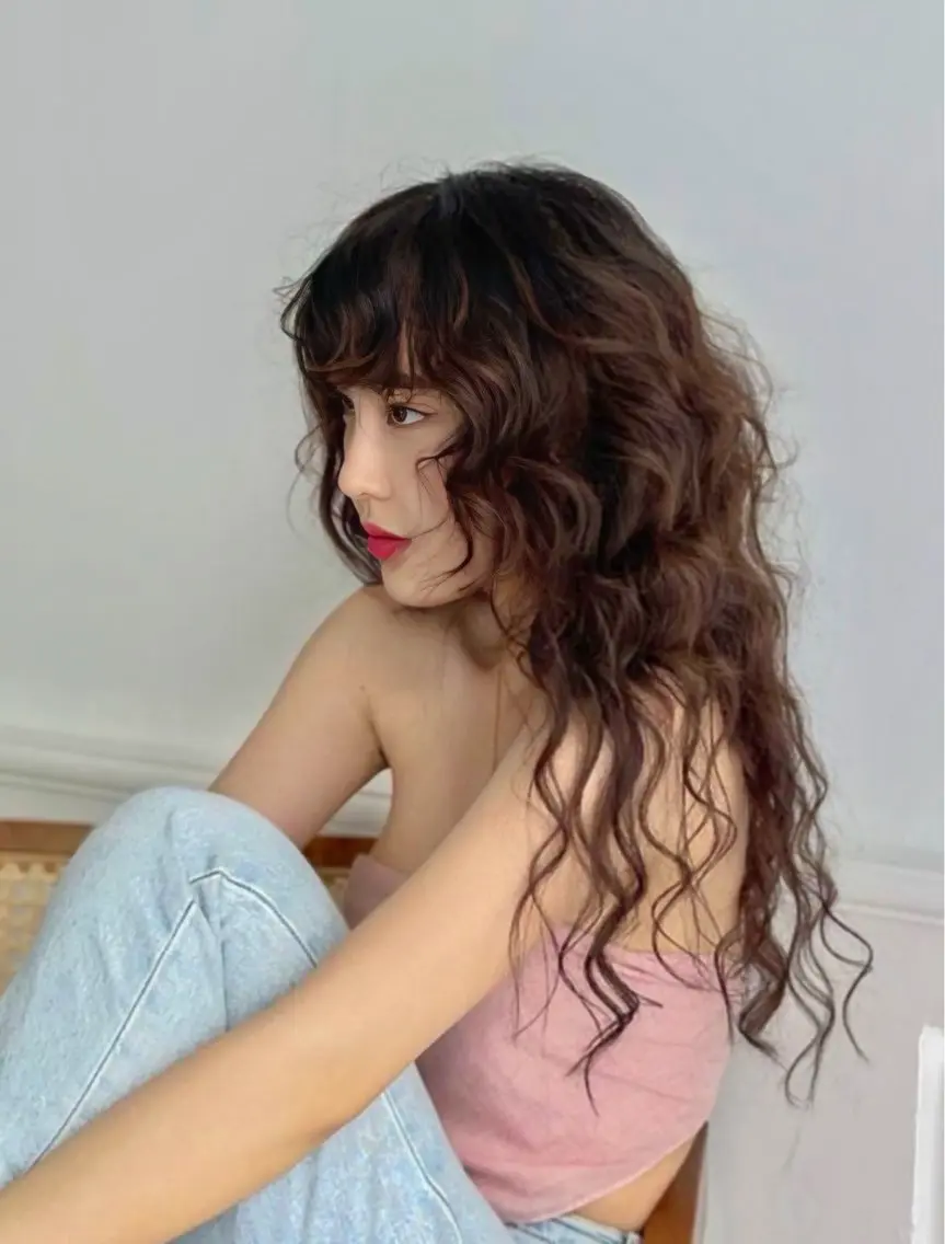 パーマ ハイトーンカラー💫 MITOのヘアスタイル