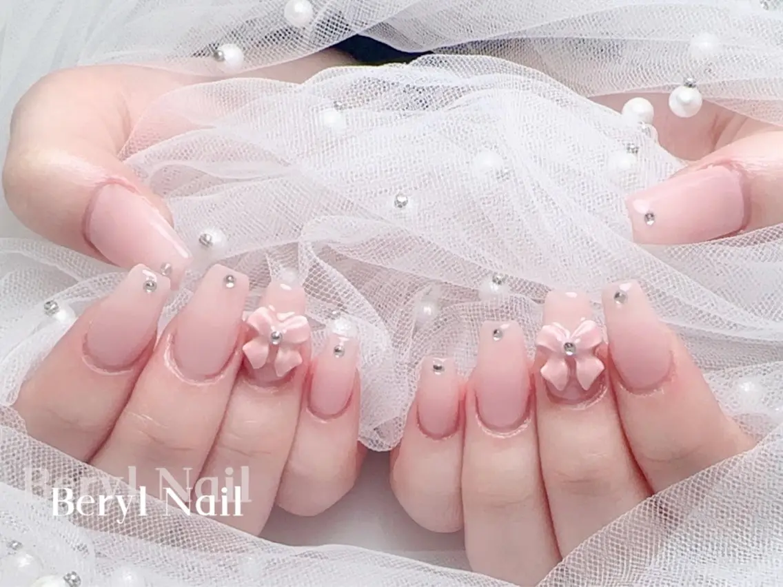 ロング Beryl Nail 新大久保のネイルデザイン