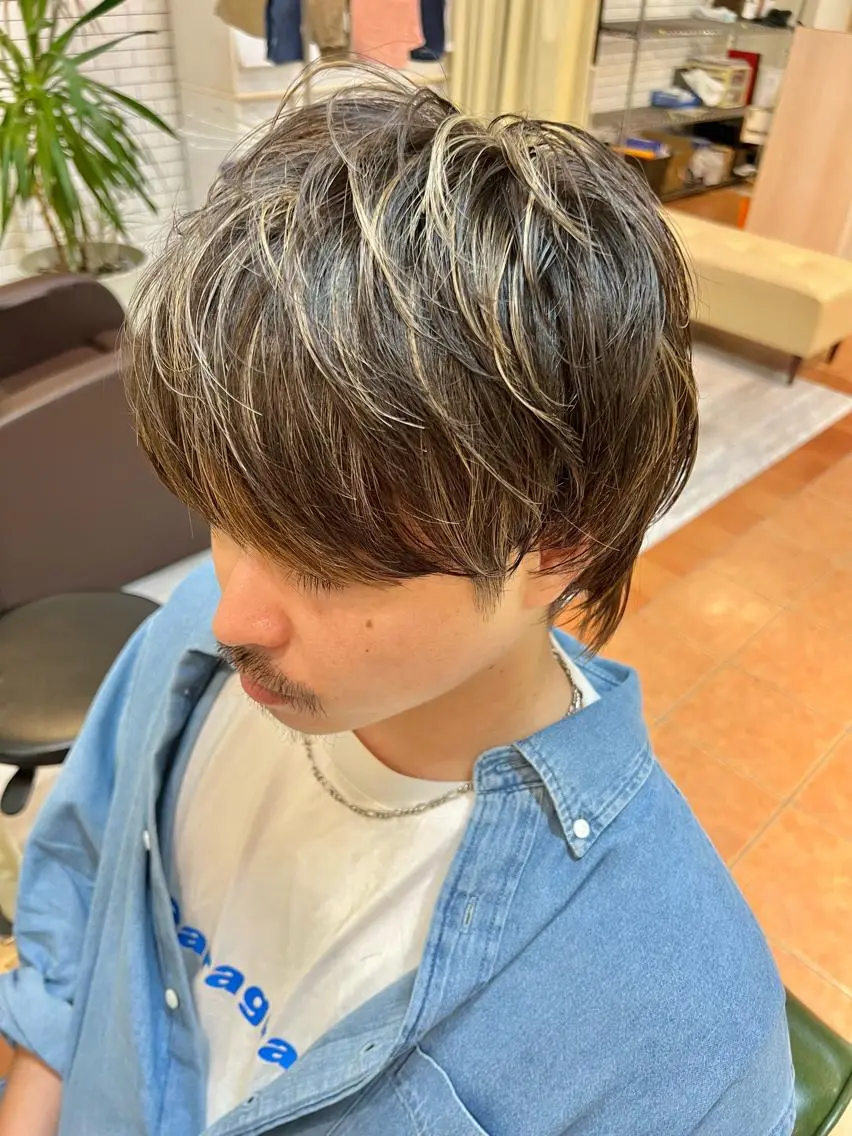 【メンズ限定】カット×ポイントハイライト×全カラー前処理トリートメント付きの写真