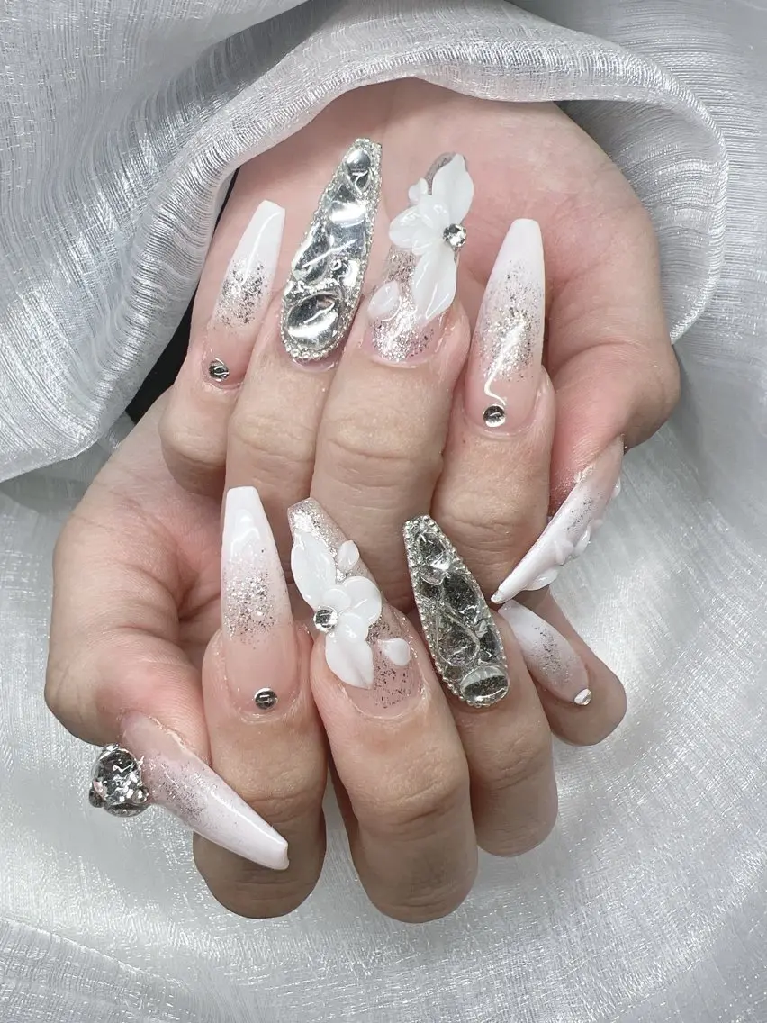 ネイル ハンドネイル Lee Nails チップ長さだし専門店のネイルデザイン