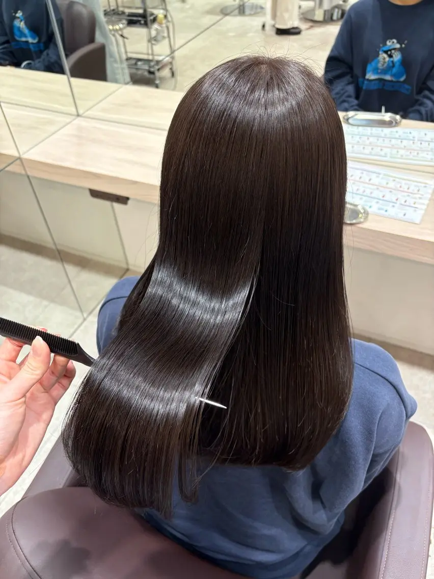 ロング カラー アッシュ アッシュブラウン ブラウンカラー 透明感カラー カット ヘアカラー トリートメント 艶カラー/レイヤー /atsumi🪷のヘアスタイル