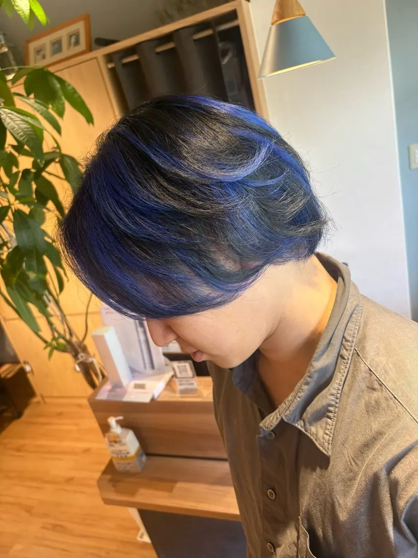 ショート カラー ブリーチ ブルーカラー 透明感カラー シルバー カット ヘアカラー ✂︎メンズ専門✂︎ やまだ りょうのヘアスタイル