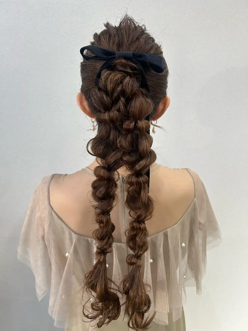 ロング ヘアアレンジ foglia🌼 根本結衣のヘアスタイル