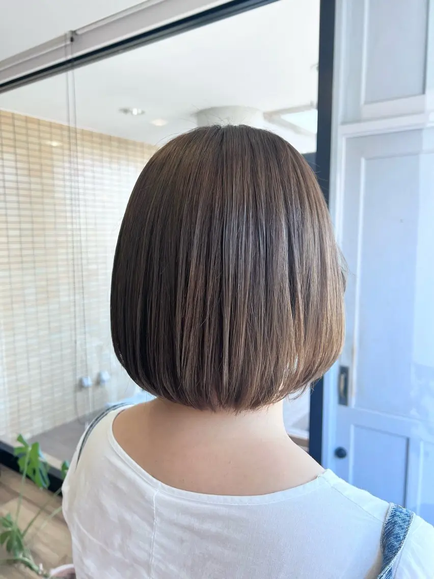ミディアム カラー ベージュカラー オリーブベージュ ヘアカラー トリートメント ツキダテ ユイのヘアスタイル