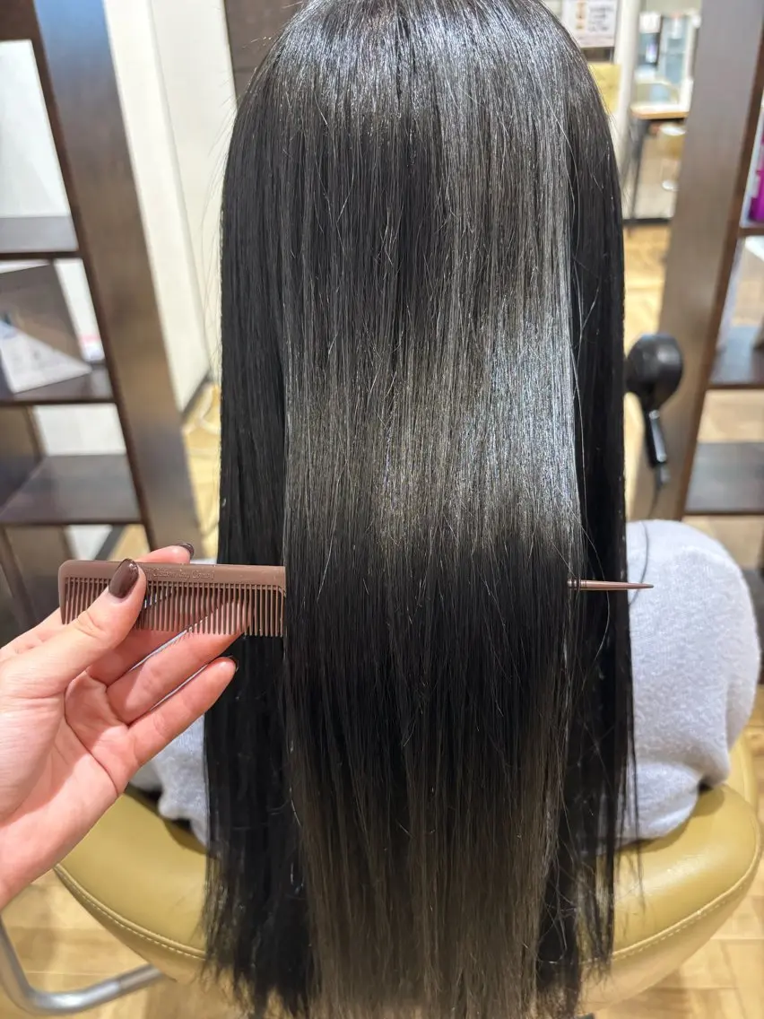 カラー 黒髪 ヘアカラー 木村 綺音のヘアスタイル