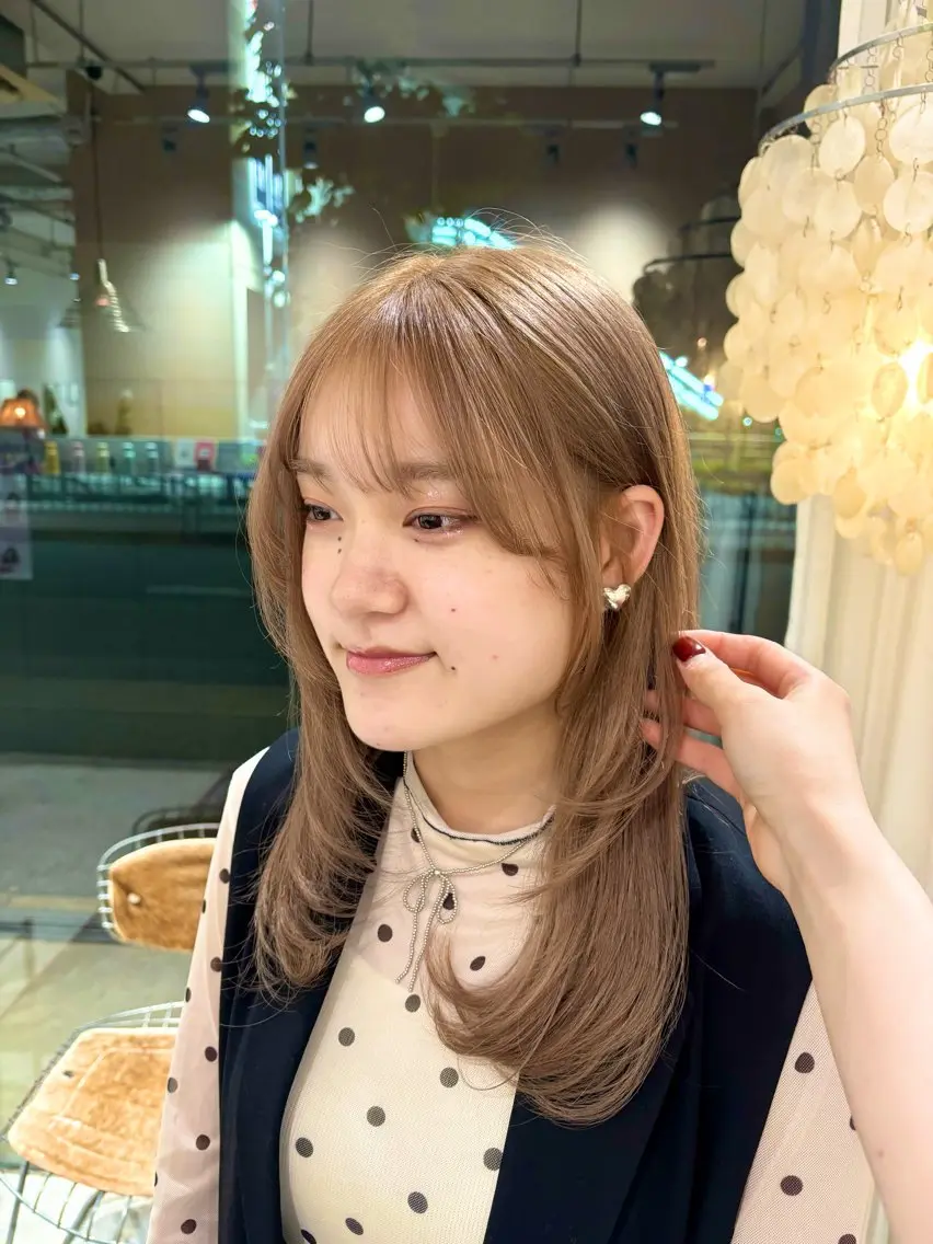 ロング レイヤーカット 寺尾 遥のヘアスタイル