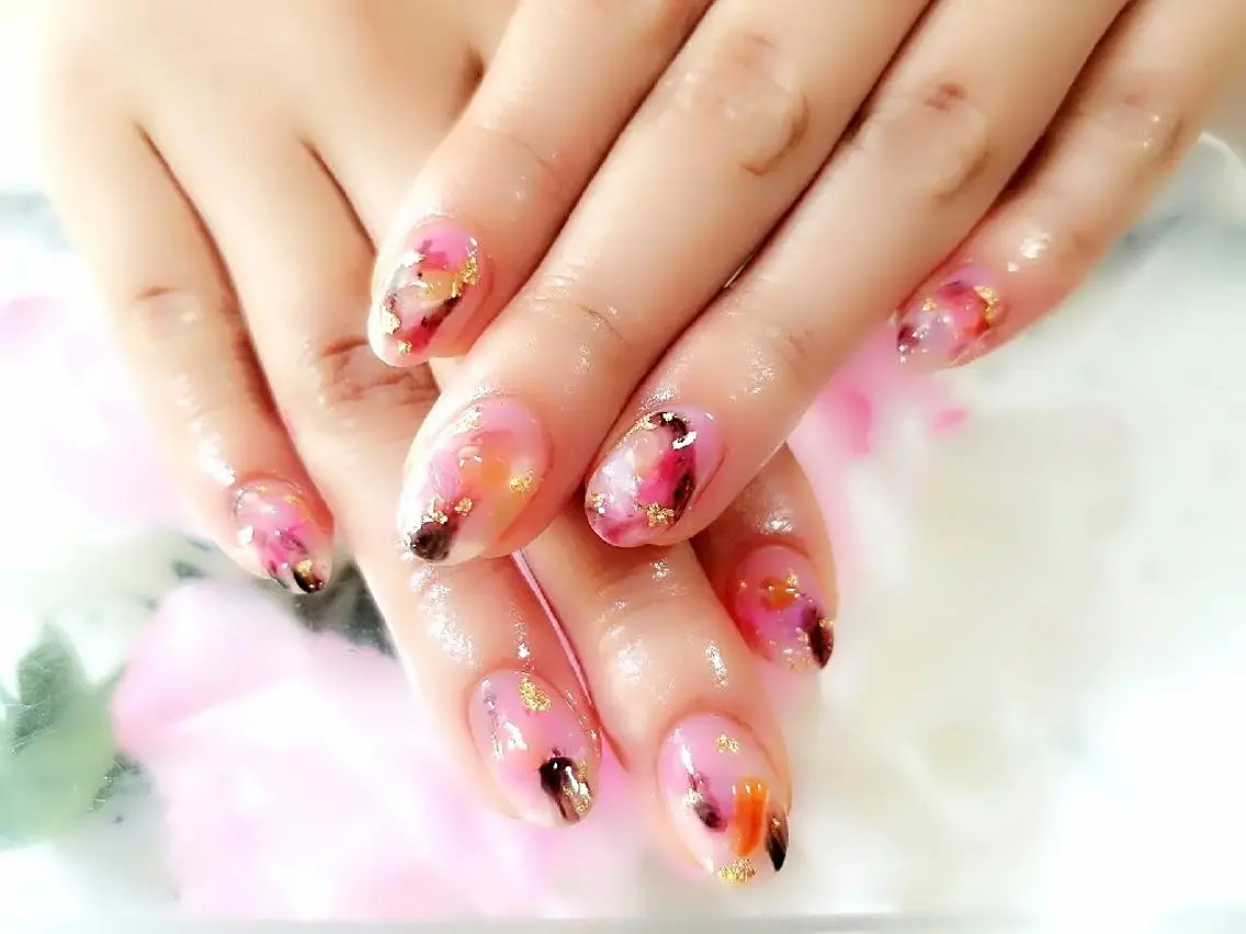 ネイル ニュアンスネイル nail salon ipuniのネイルデザイン