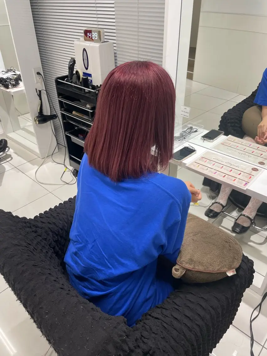ミディアム カラー ピンクカラー yuzuna ハイトーン 天神のヘアスタイル