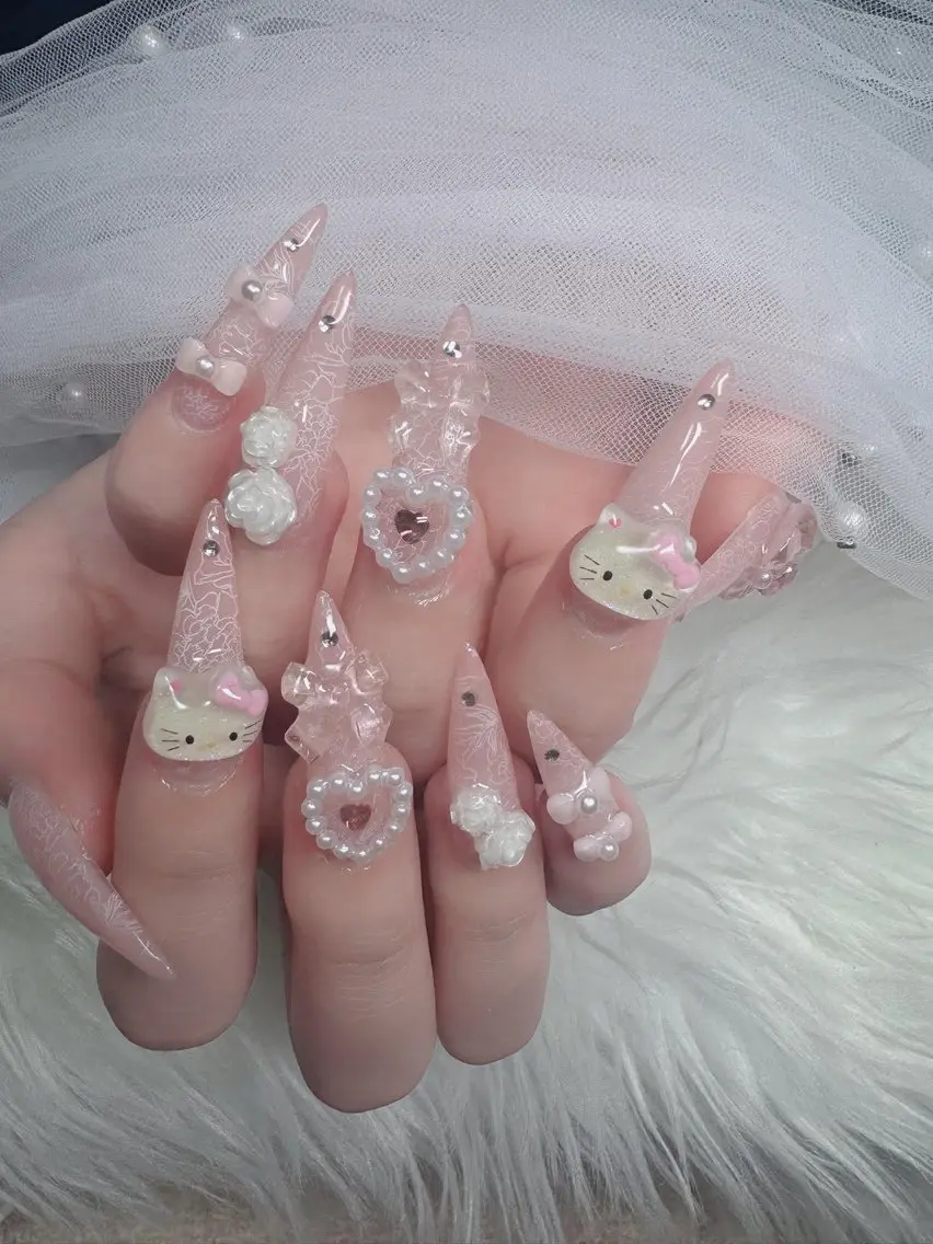 ネイル アートネイル ボルドー フレンチネイル ジェルネイル 氷ネイル・うるうるネイル ハンドネイル Julie NailSalonのネイルデザイン