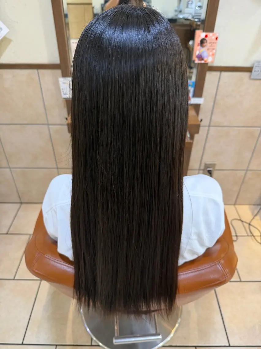 ロング 縮毛矯正 井上 琉菜のヘアスタイル