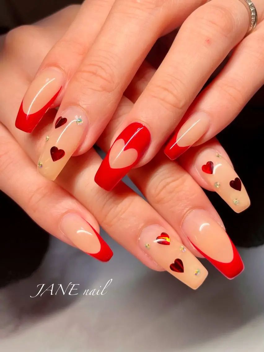 ネイル ロングネイル 赤色 スクエアネイル バレンタイン ハンドネイル Nail Salon JANEのネイルデザイン