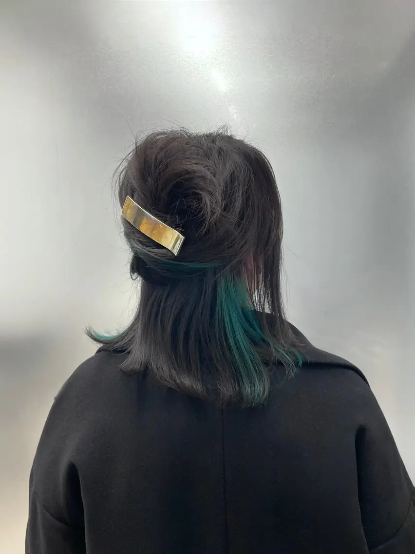 セミロング 伸ばしかけ カット ヘアセット 🩵MAI🩵 レイヤーカットのヘアスタイル