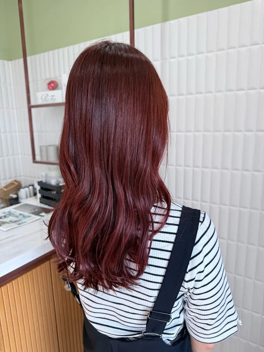 ロング 新宅 綾乃のヘアスタイル