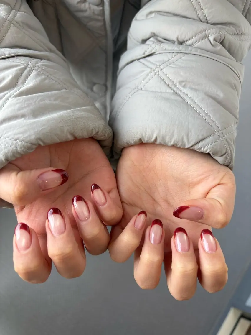 ネイル フレンチネイル マグネットネイル マグネットフレンチ ハンドネイル ✨韓国✨nail salonLumieのネイルデザイン