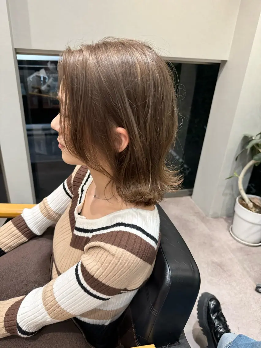 ミディアム カラー カット ヘアカラー トリートメント 佐藤史哉＊ 韓国レイヤー赤み除去のヘアスタイル