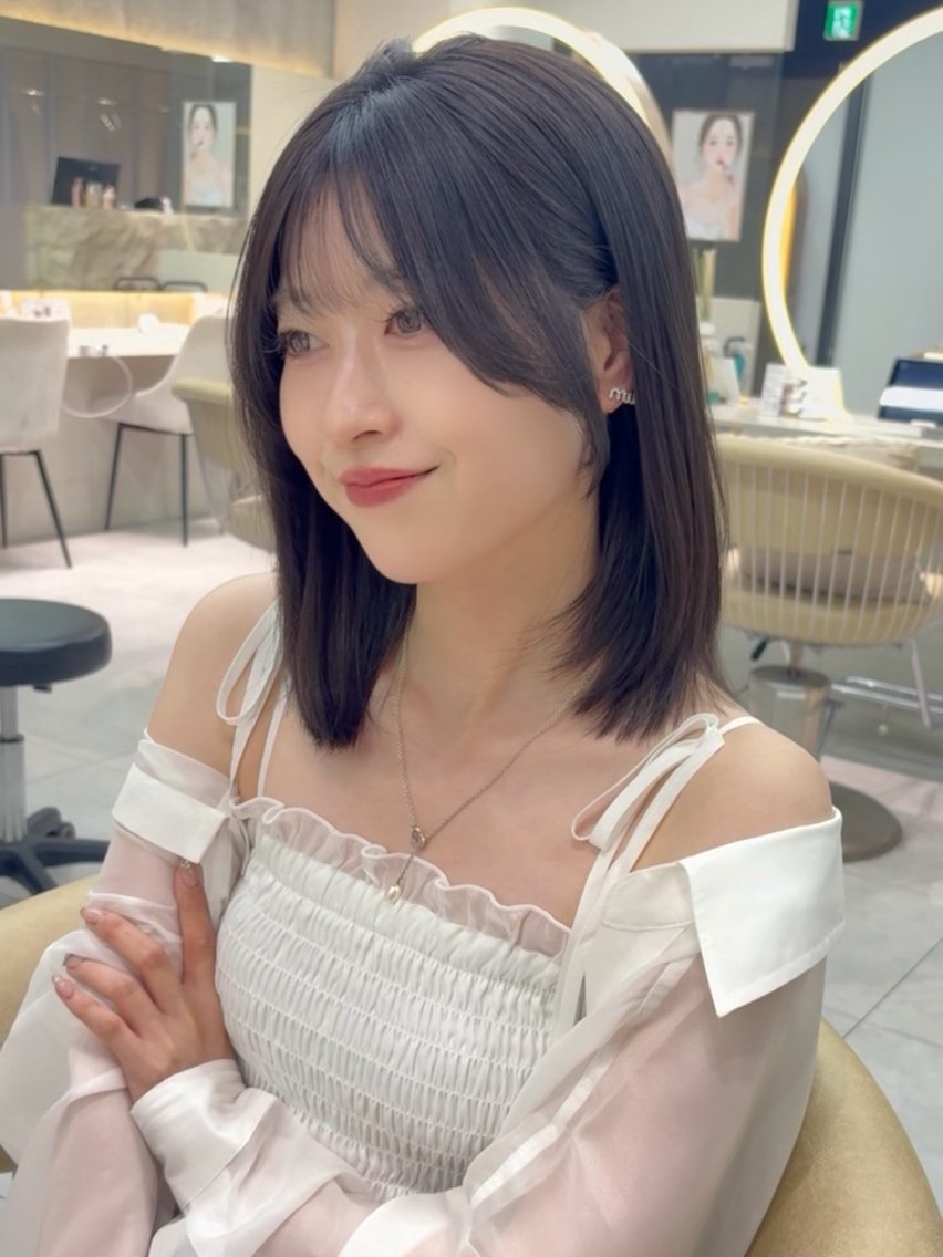 セミロング 縮毛矯正 トリートメント 福岡縮毛矯正✨️ ストレート 向井和輝のヘアスタイル