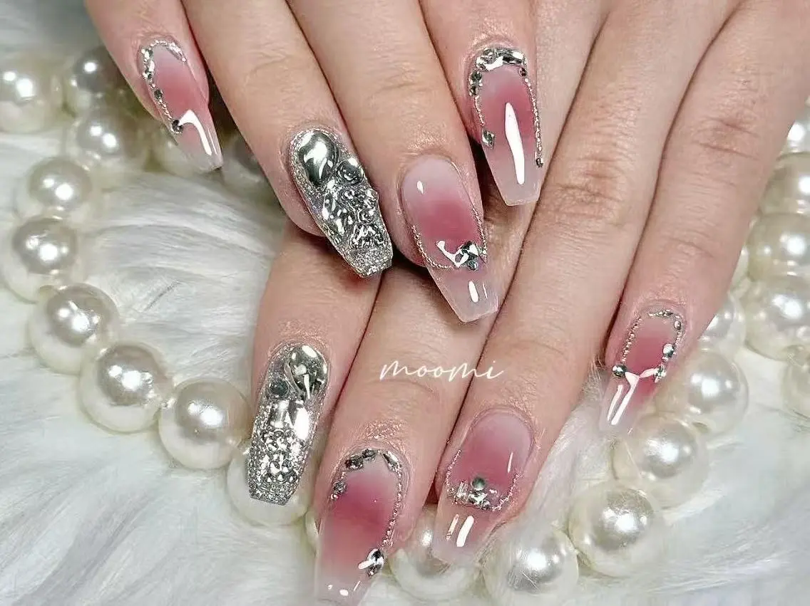 ネイル 長さ出し ジェルネイル グラデーション 韓国ネイル マグネットネイル moomi nail スカルプ専門のネイルデザイン