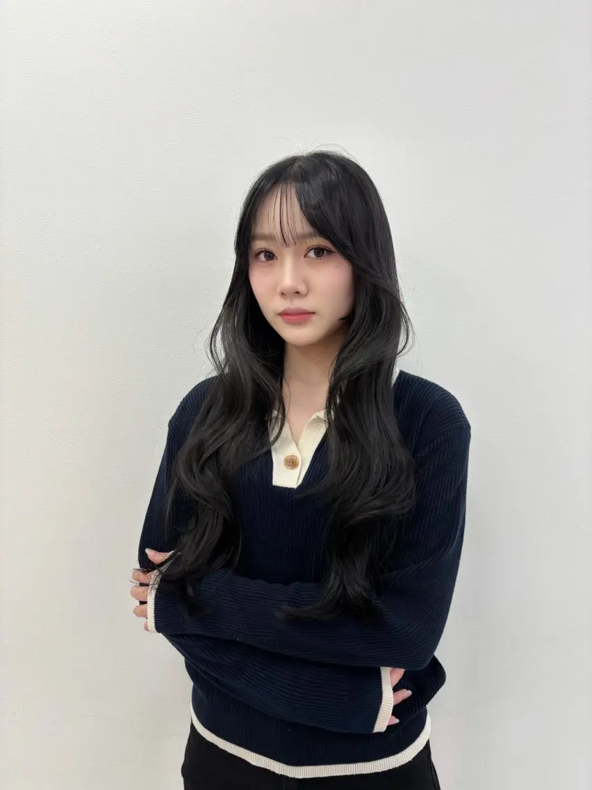 ロング カラー 抜け感レイヤー︴ ニュアンスカラーのヘアスタイル