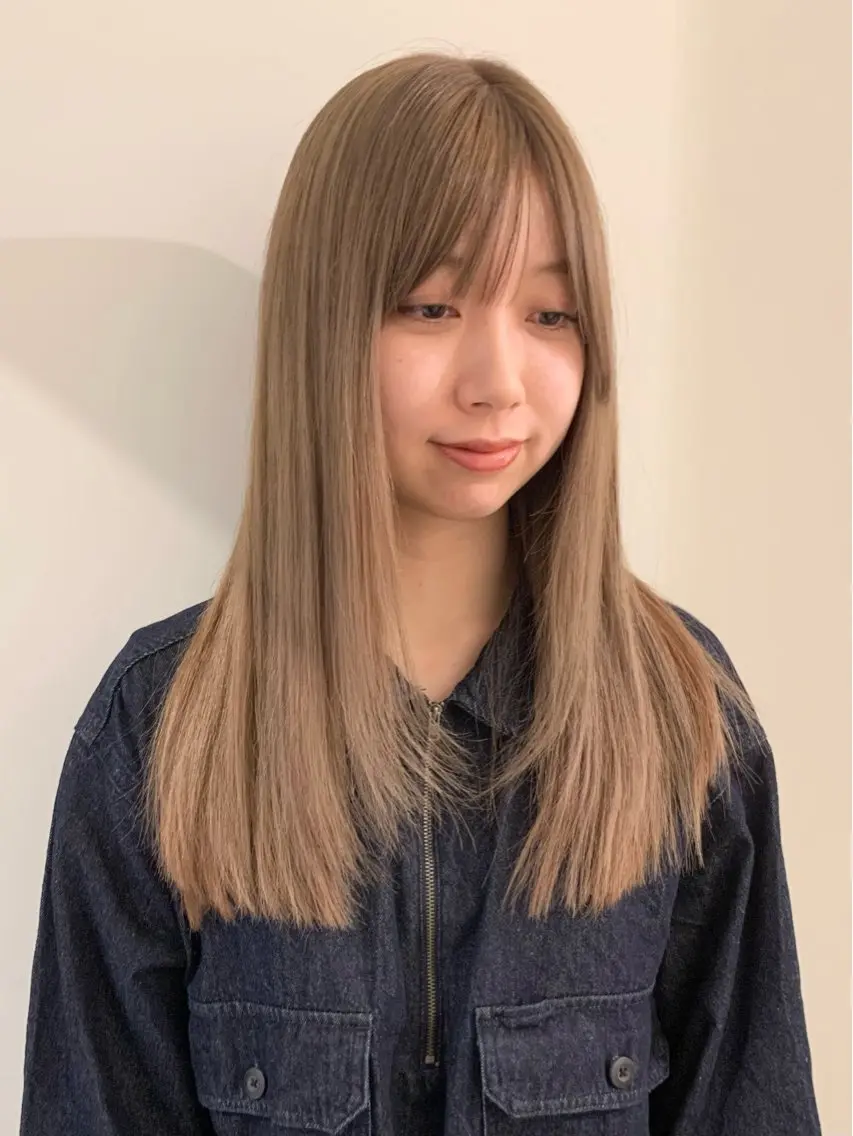 ロング カラー ブリーチ ダブルカラー ヘアカラー 落合希 Olivebeigeのヘアスタイル