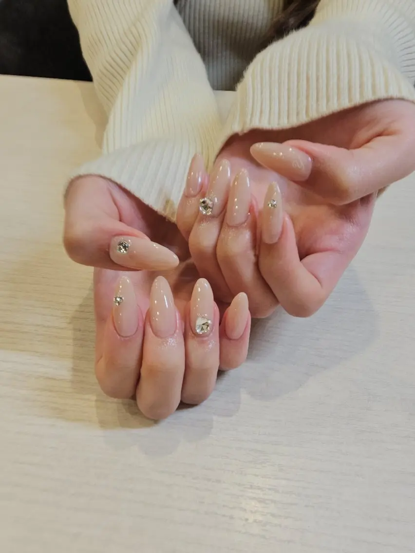 ネイル ハンドネイル 関口 友菜のヘアスタイル