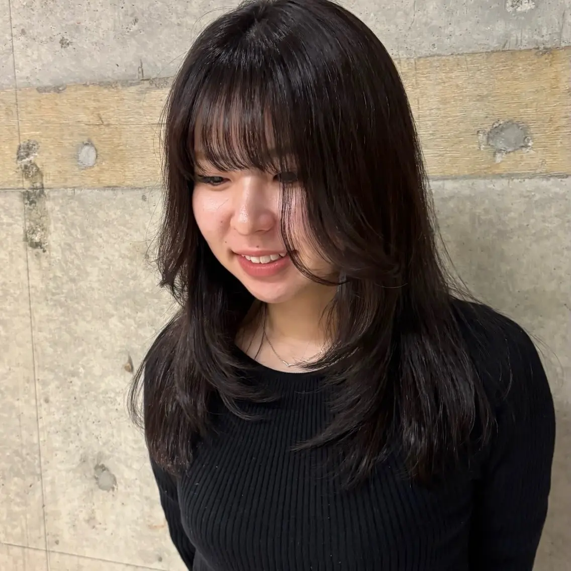 ロング 瑠己杏 :ボブ/ ハイトーンワンカラーのヘアスタイル