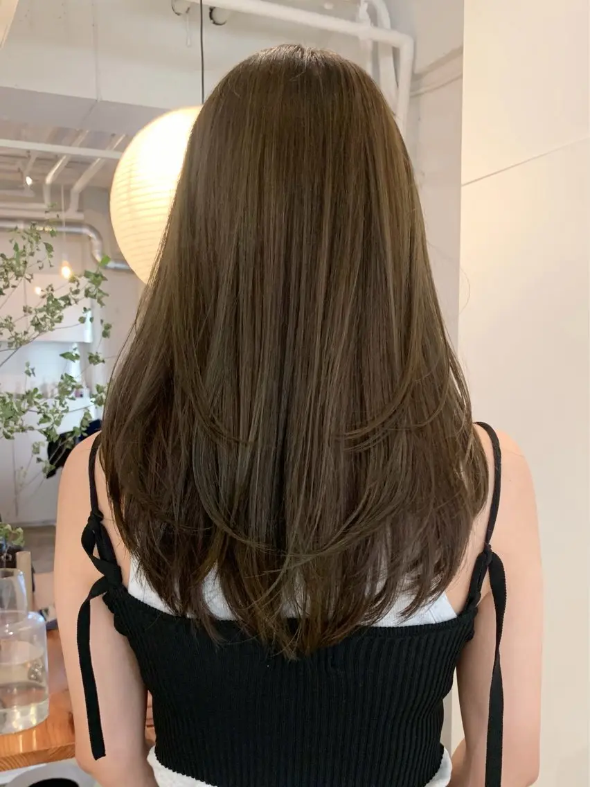 ロング カラー ベージュカラー ブリーチ ダブルカラー ブリーチなしカラー オリーブベージュ ヘアカラー 落合希 Olivebeigeのヘアスタイル