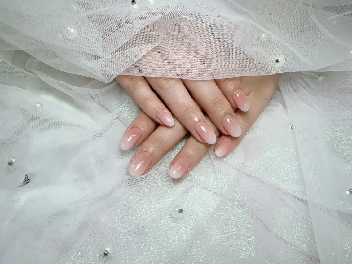 ネイル Hey🌈NAIL 長さ出し専門店のネイルデザイン