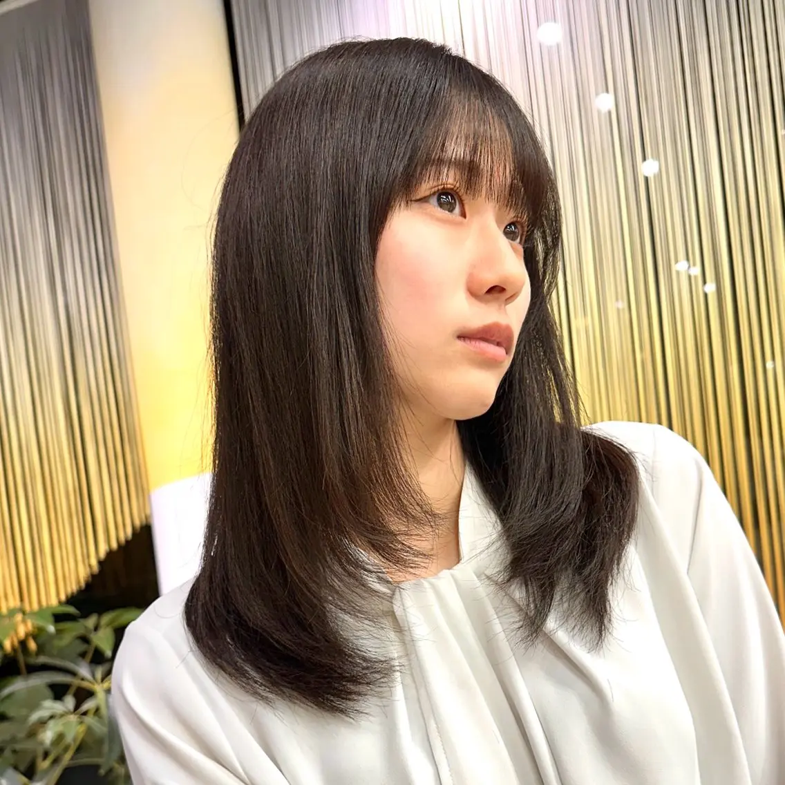 ミディアム カラー グレージュ レイヤーカット DAIKIベージュ 🍂レイヤーカットのヘアスタイル