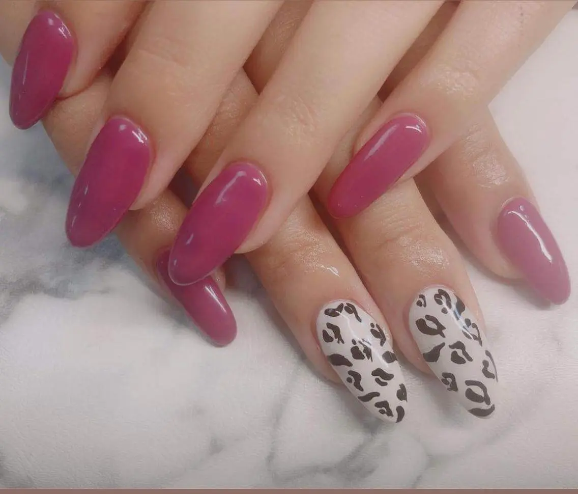 ネイル ネイルサロン エクラ 🌹【スカルプ専門】のネイルデザイン