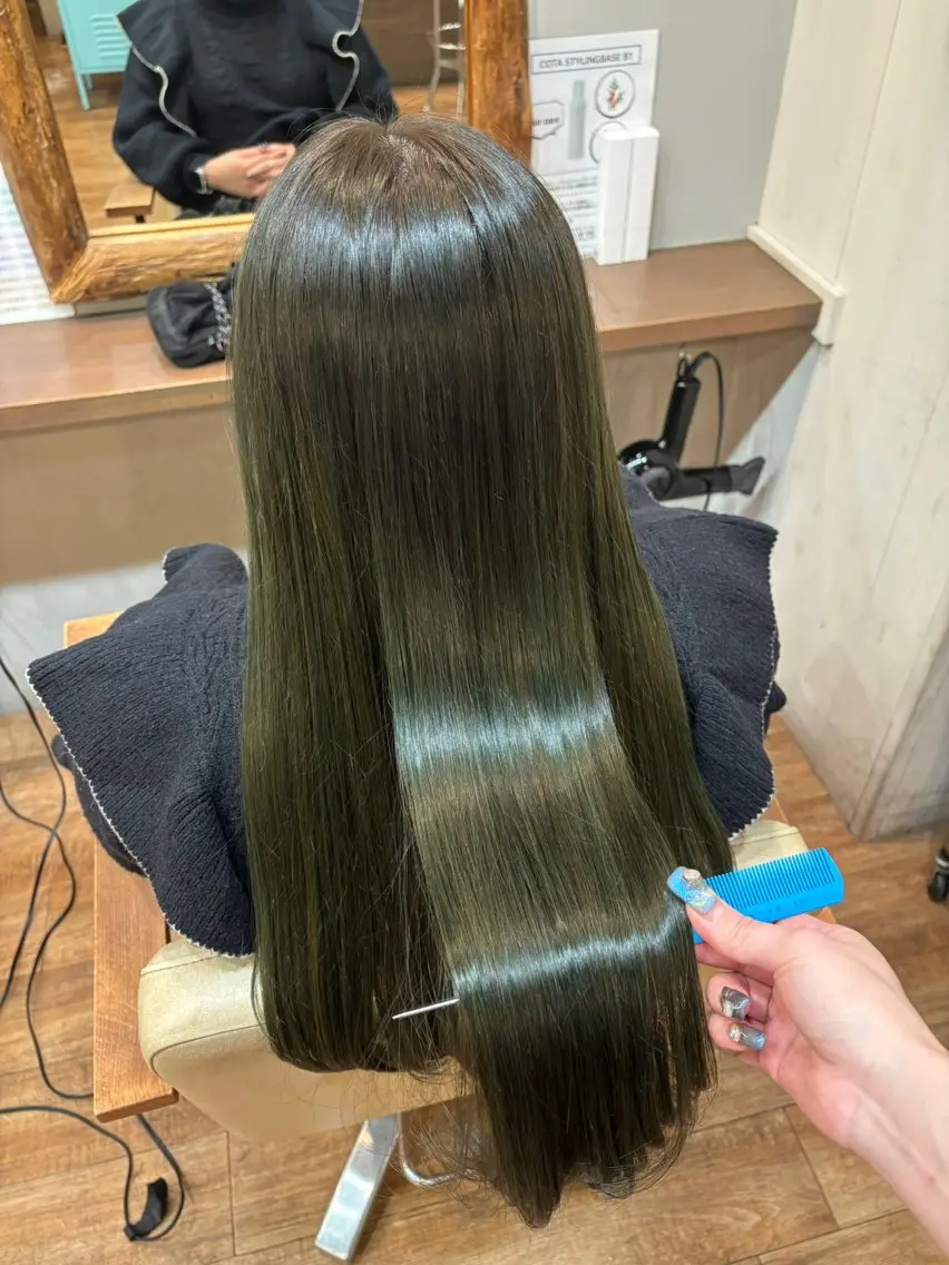 ロング ヘアカラー トリートメント あべ ゆうか🪽艶髪のヘアスタイル