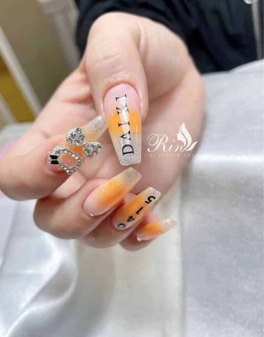 ネイル アートネイル 長さ出し ガーリー 韓国ネイル 持ち込み Rin Nail 新大久保店のネイルデザイン