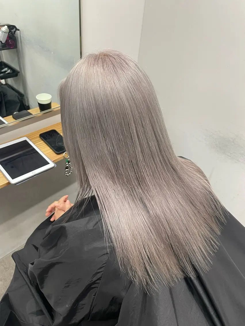 セミロング カラー カット ヘアカラー トリートメント REINA ISHIDOのヘアスタイル