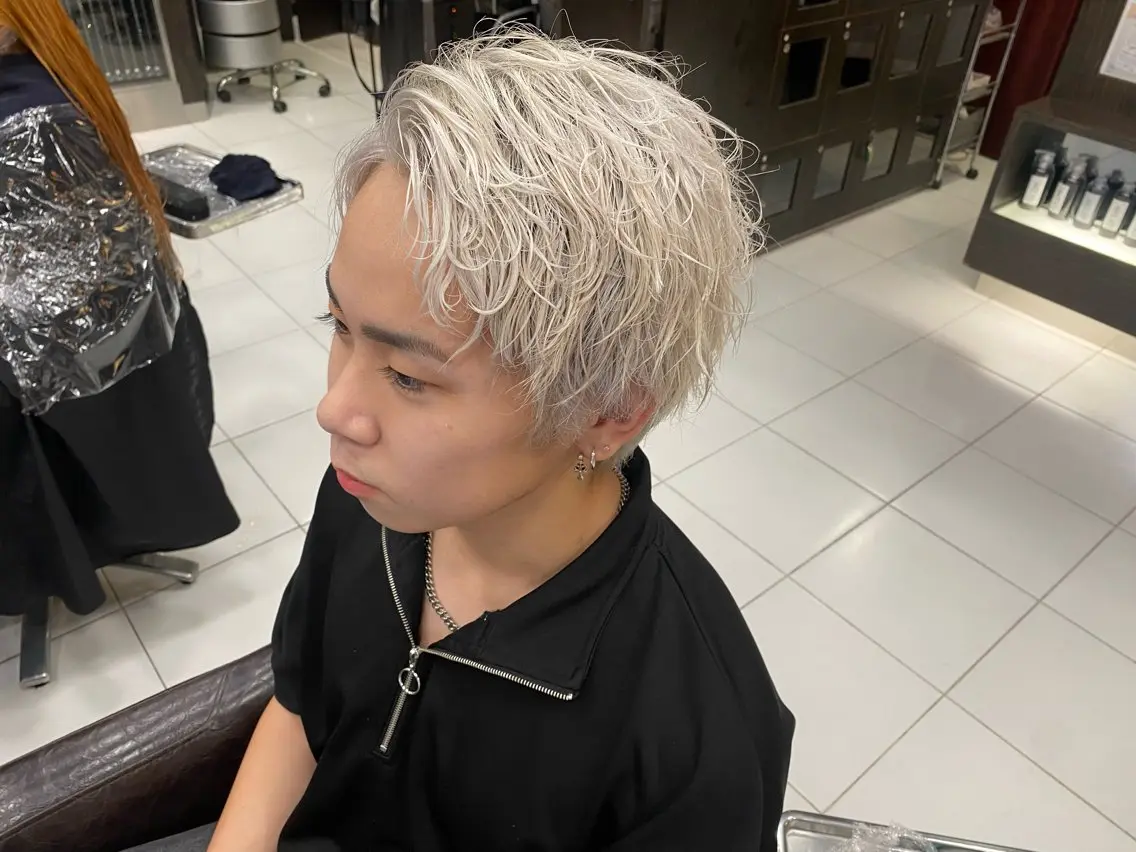 カラー メンズ ヘアカラー トリートメント グレージュ達人/赤み 消し/ブリーチ/岩崎のヘアスタイル
