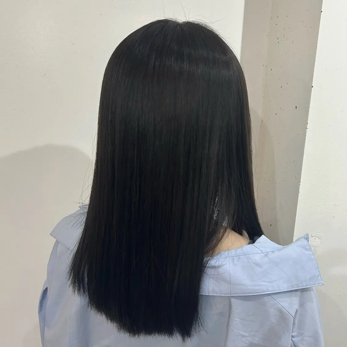 セミロング カラー ラベンダーカラー ヘアカラー 原 心愛のヘアスタイル