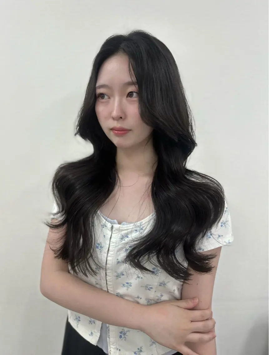 ロング カラー カット ヘアカラー トリートメント 上品モテヘア🩶 karen🩶のヘアスタイル