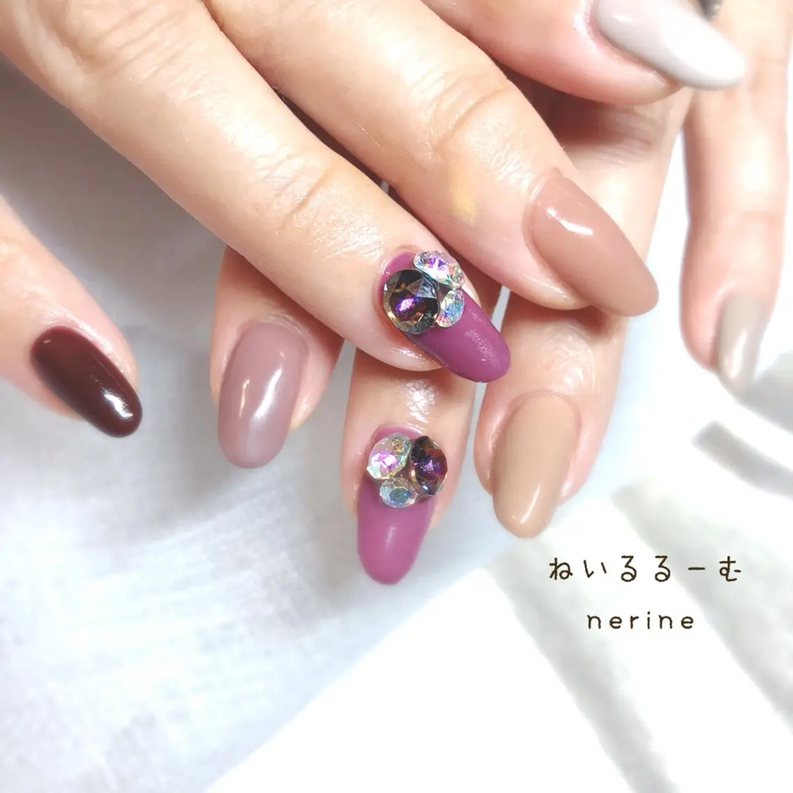 ネイル フットネイル ジェルネイル ニュアンスネイル シンプルネイル ストーンネイル NAILST Naomiのネイルデザイン