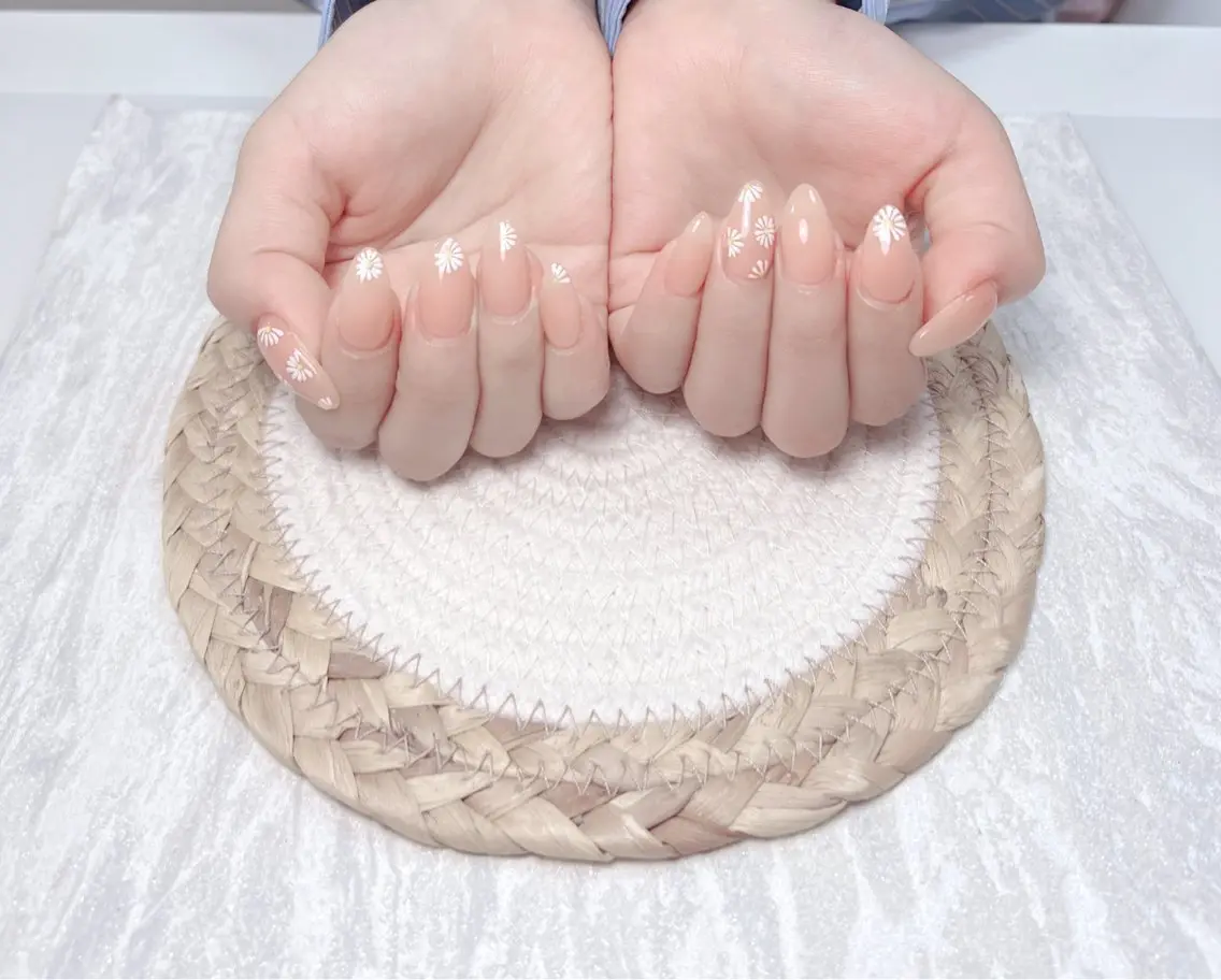 ネイル ハンドネイル uu ネイルサロン関内🌼のネイルデザイン