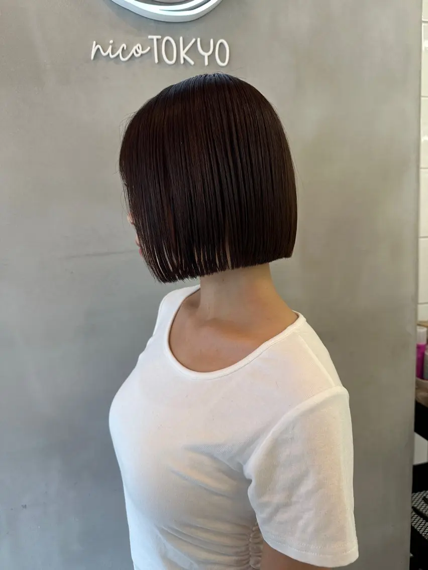 ミディアム カラー 縮毛矯正ボブ&顔まわ レイヤー♡TOMOEのヘアスタイル