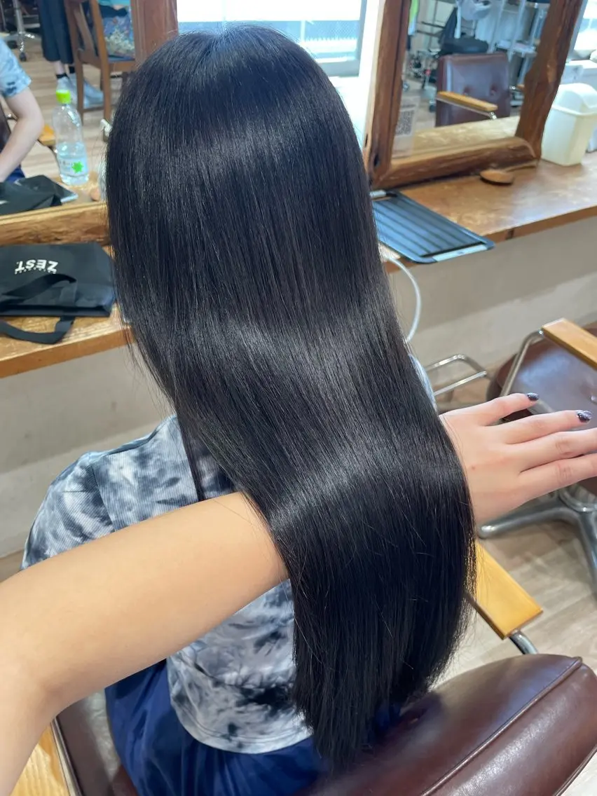 ロング カラー コトミ【メンズ】 【曲がる縮毛矯正】のヘアスタイル
