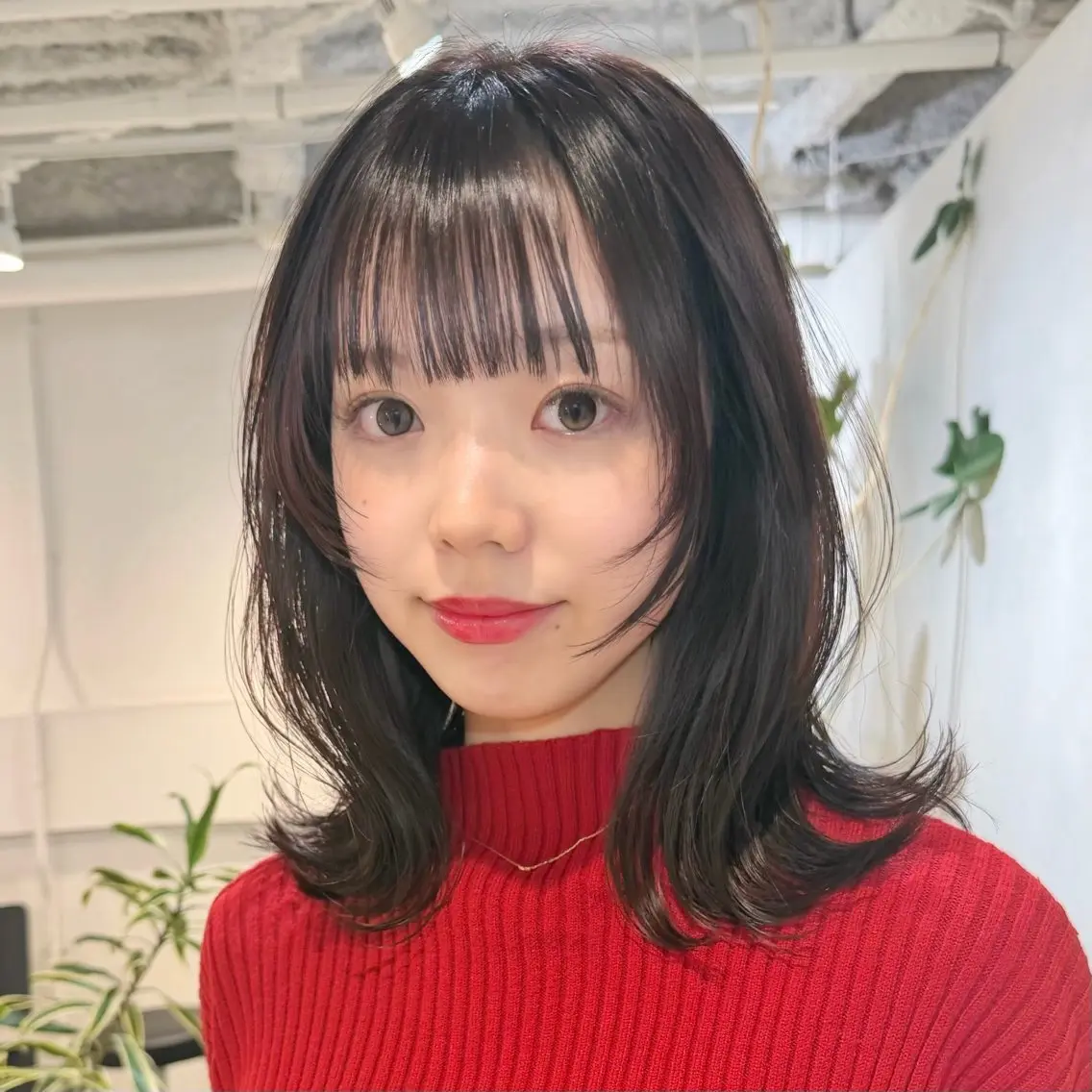 ミディアム カラー 顔周りレイヤー꙳⋆ ミディアム⌇SAKIのヘアスタイル