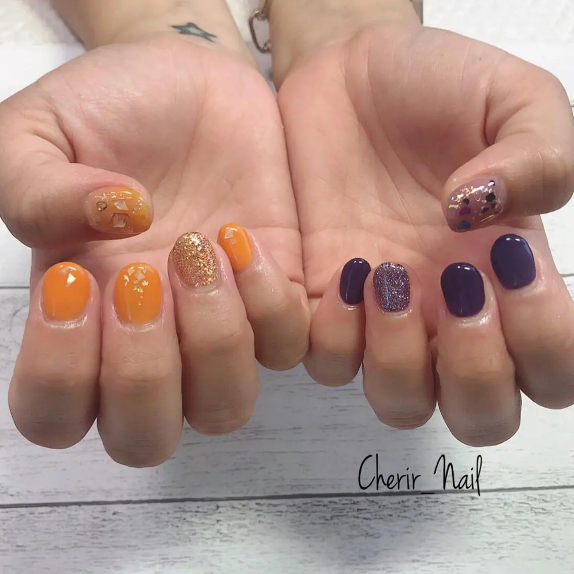 ネイル アートネイル カジュアル ラメ(グリッター) ワンカラーネイル オレンジ Cherirnail kaoriのネイルデザイン