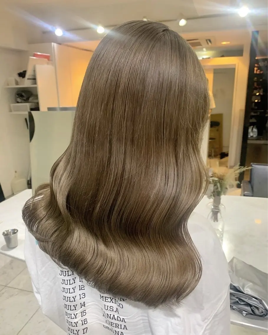 ロング カラー ハイライト白髪ぼかし メンズパーマ渋谷のヘアスタイル