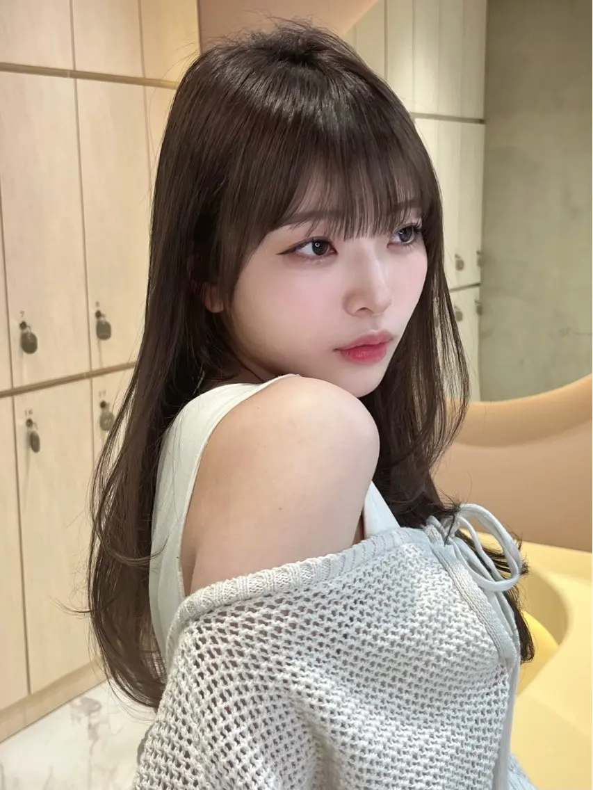 ロング カラー 透明感カラー ダブルカラー 顔まわりレイヤー 韓国風ヘア レイヤーカット 大宮レイヤーカット ハッシュ　柏崎颯刀のヘアスタイル