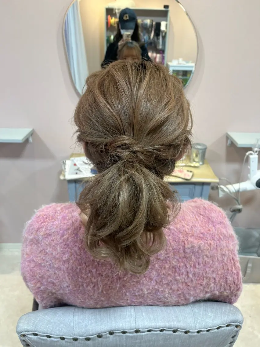 ミディアム ヘアアレンジ ヤマダ アヤノのヘアスタイル