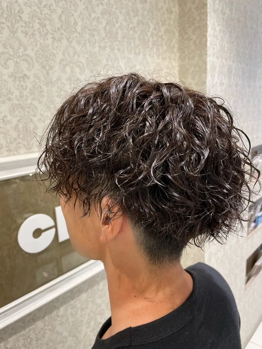 パーマ メンズ メンズパーマ 本厚木パーマ&ブリー チMEN'Sショートのヘアスタイル