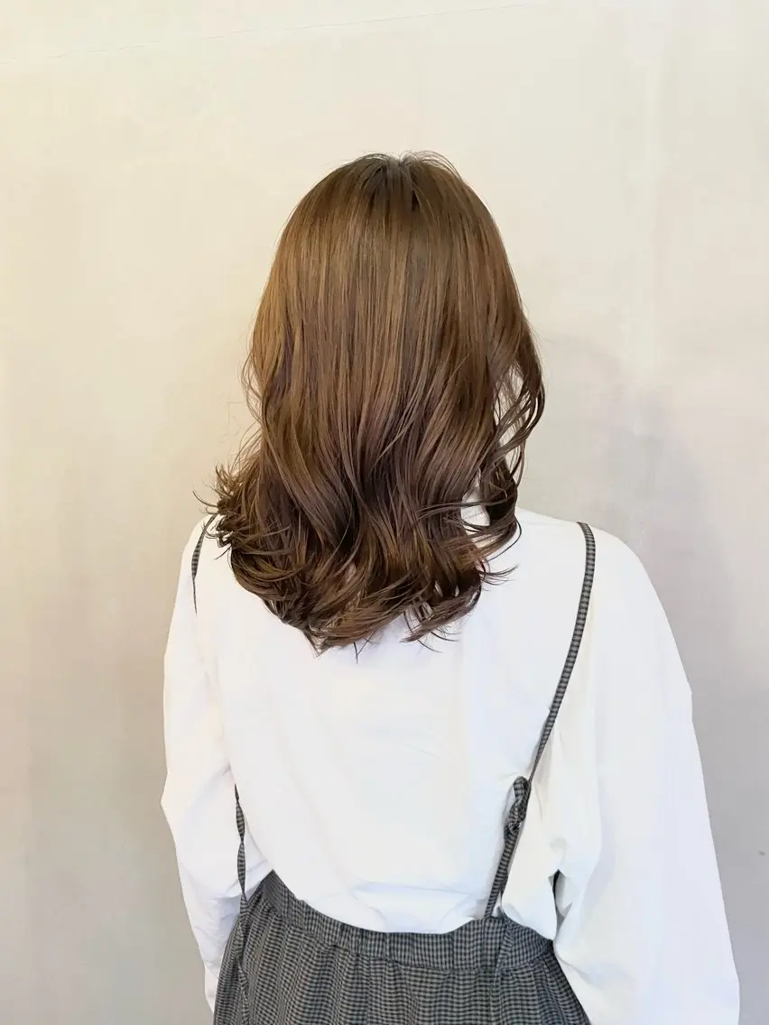 ミディアム パーマ 山本  弦生のヘアスタイル