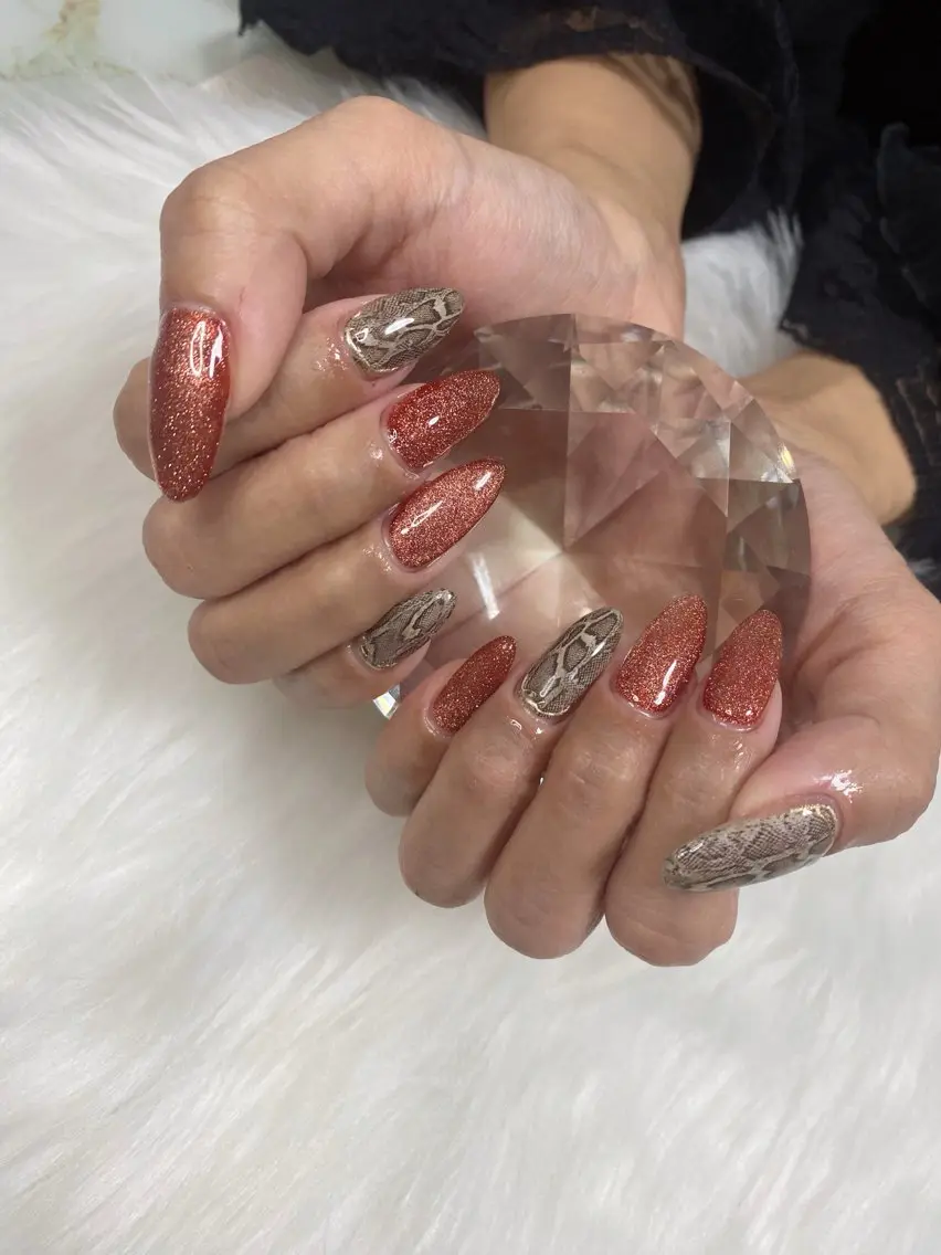 ネイル キラキラネイル マグネットネイル PON nailのネイルデザイン