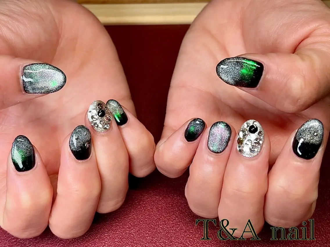 ネイル 長さ出し ジェルネイル グラデーション ハロウィン マグネットネイル T&A nailのネイルデザイン